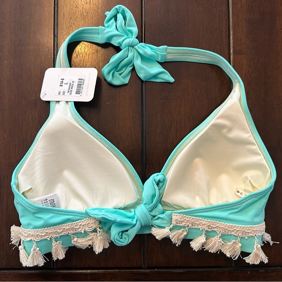 *Closet clear out* Kibys halter bikini top - Picture 7 of 7